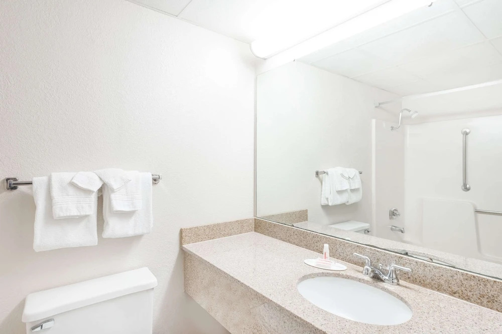 Days Inn Kirksville