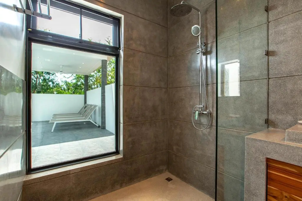 Villa Nirvana 3 Br, 500m from the beach