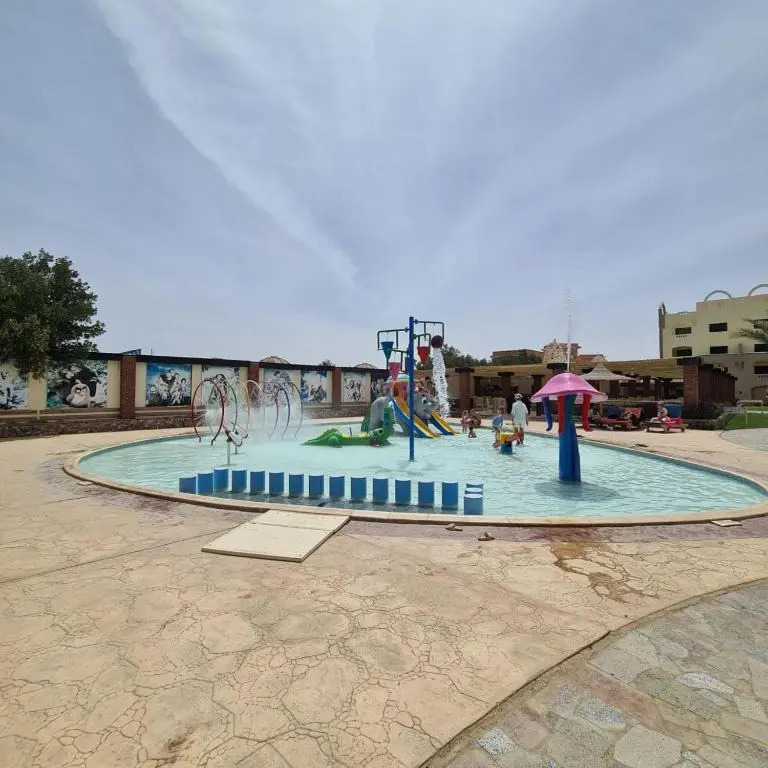 1 bedroom with beach and pool in Nubia Resort Hurghada