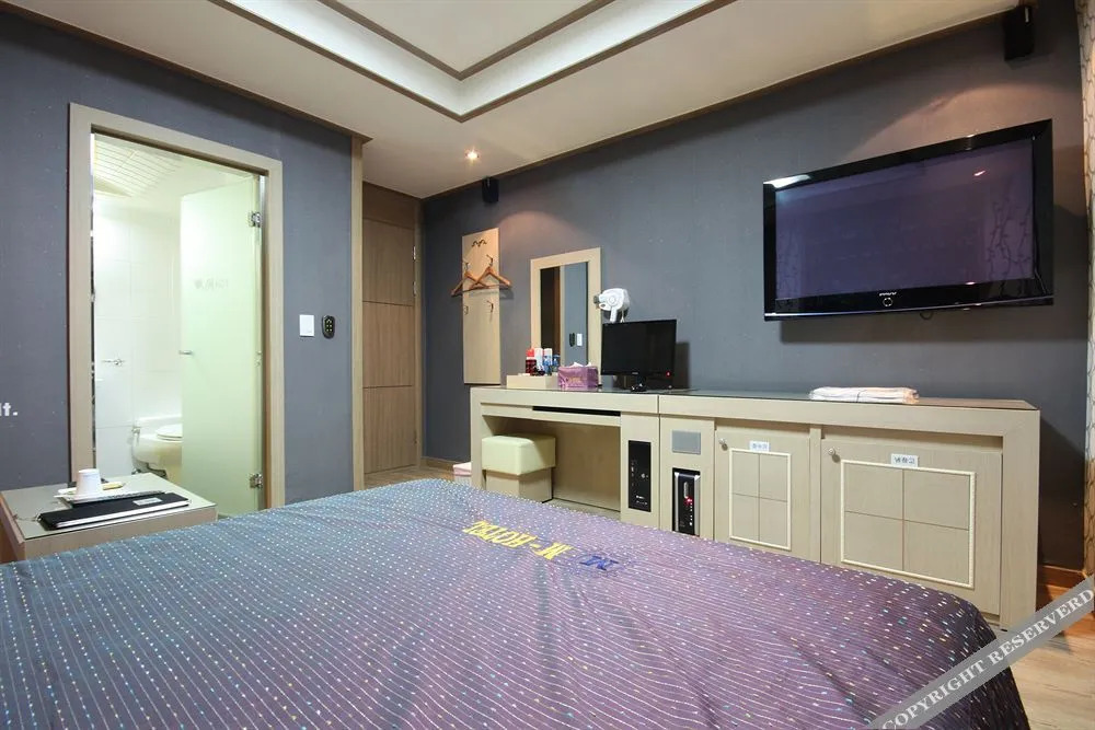 M Motel Gimpo