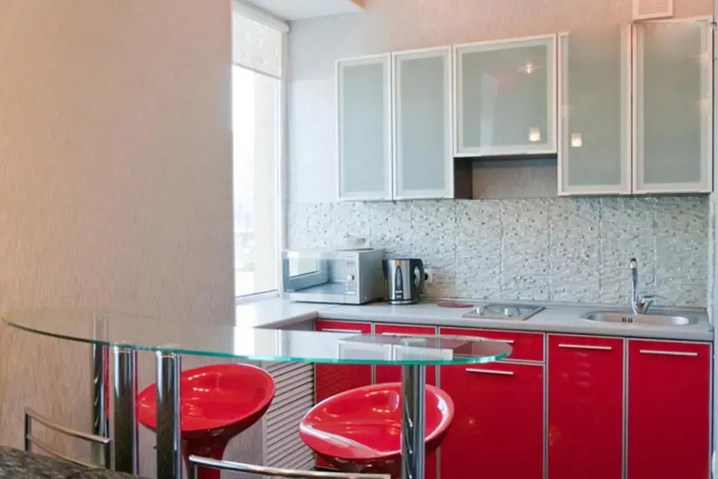 Modern luxury studio in the center of Kharkiv at Konstitutsii Square