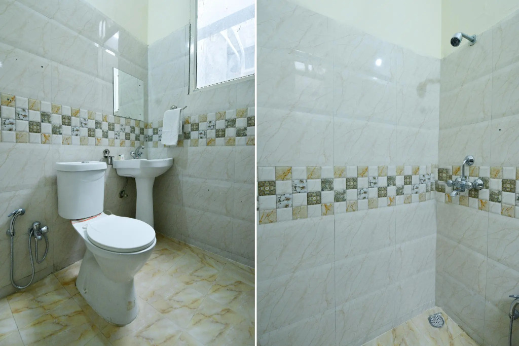 OYO 22966 Hotel Raj Niwas