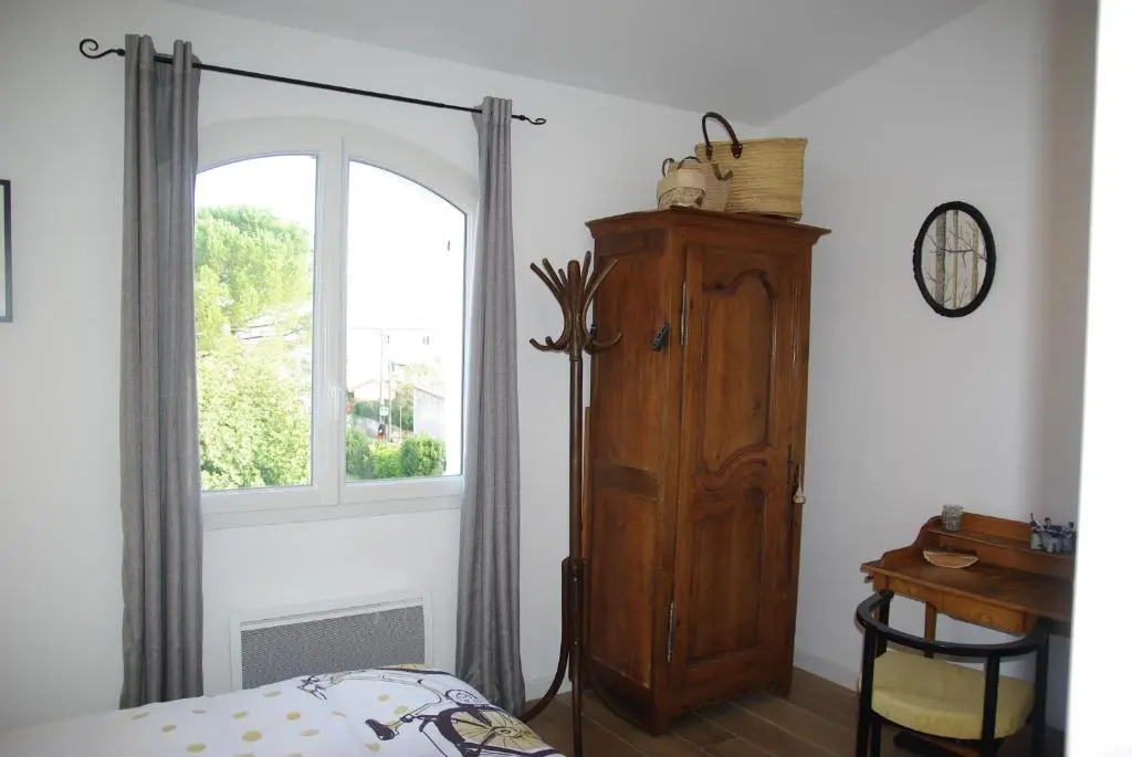 Les Coronilles