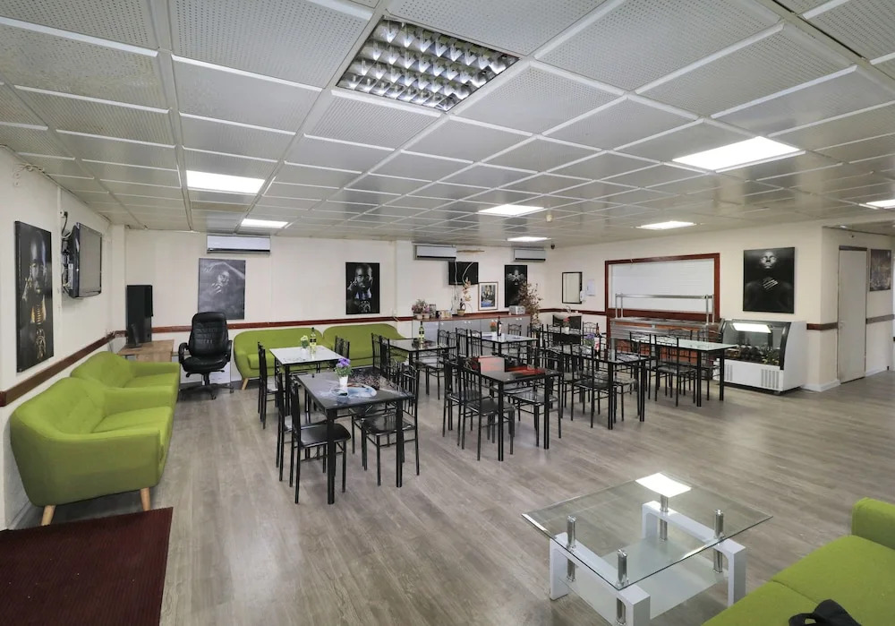 Neve Midbar Motel