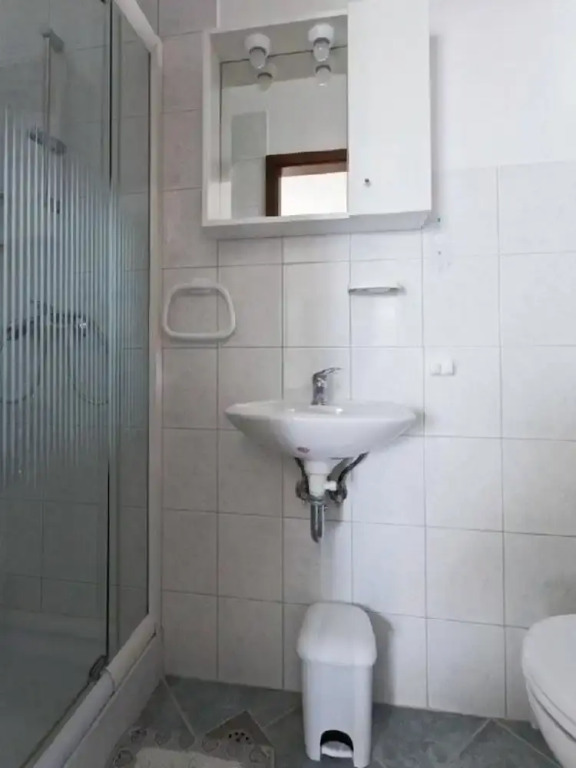 Apartments and Rooms Mirja