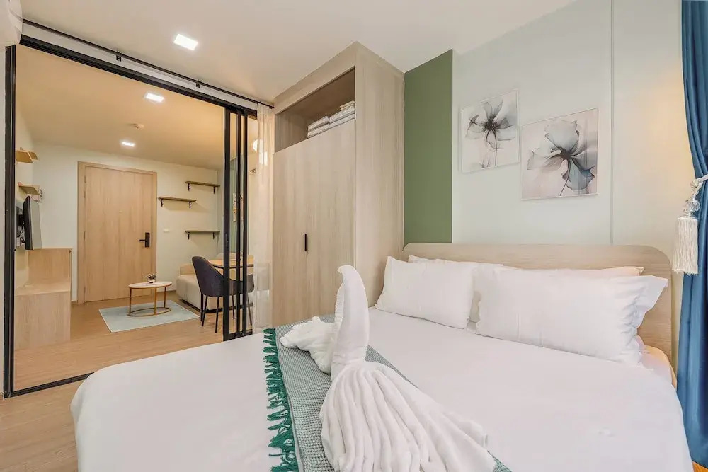 Peaceful Retreat in Heart of Phuket C210