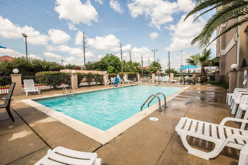 Spark by Hilton Stafford Sugar Land