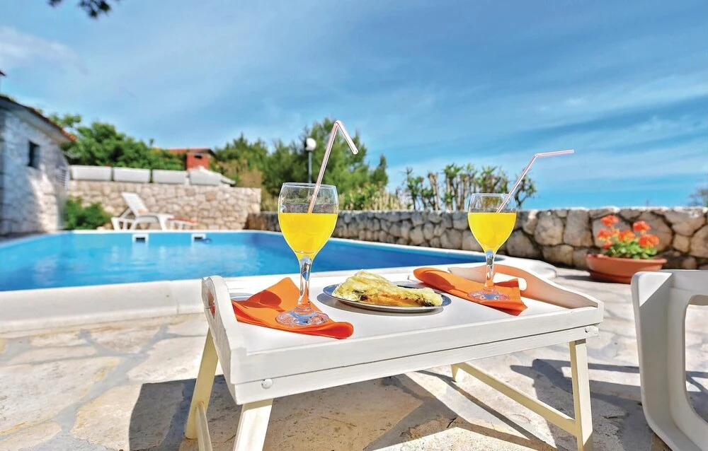 Four-Bedroom Holiday Home In Rogoznica