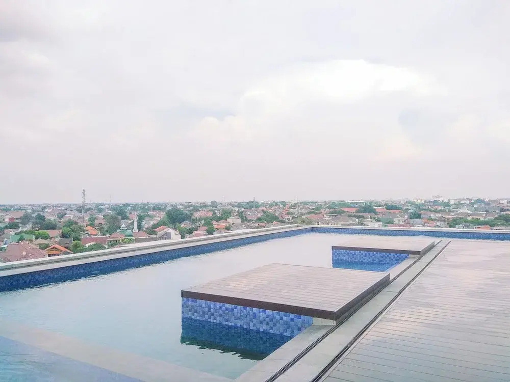 Cozy and Enjoy Living Studio at Vasaka Solterra Apartment