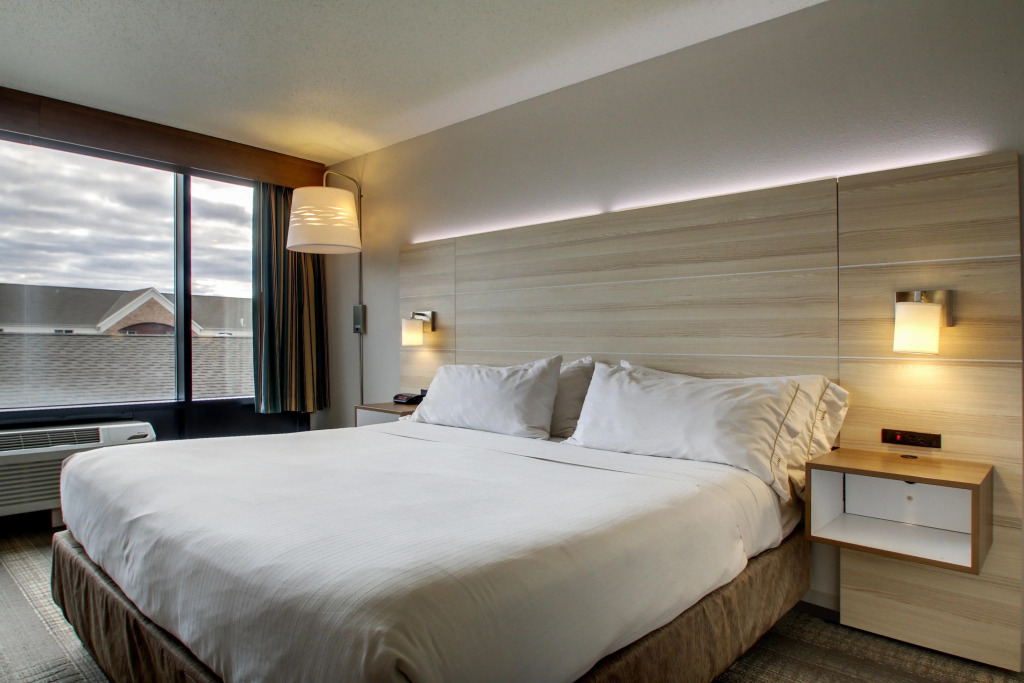 Holiday Inn Express Milwaukee North Brown Deer/Mequon by IHG