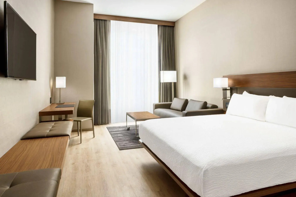 AC Hotel Chapel Hill Downtown