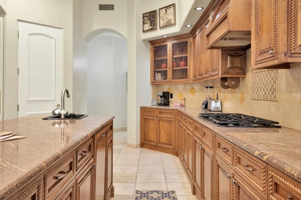 New Listing! Lavish Home W/ Pool & Tennis Court Home
