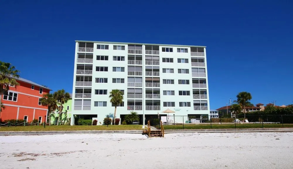 Strandview #304