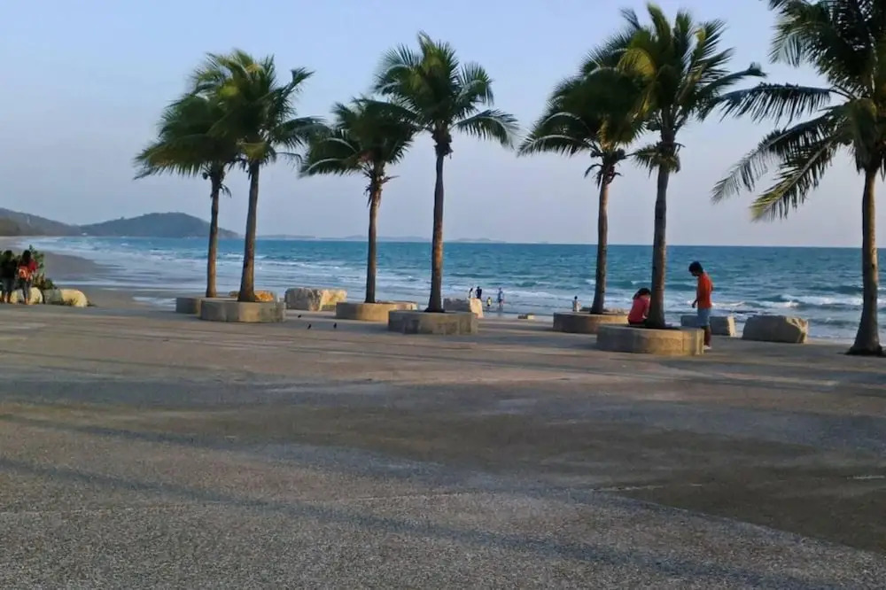 Rayong by Milanee