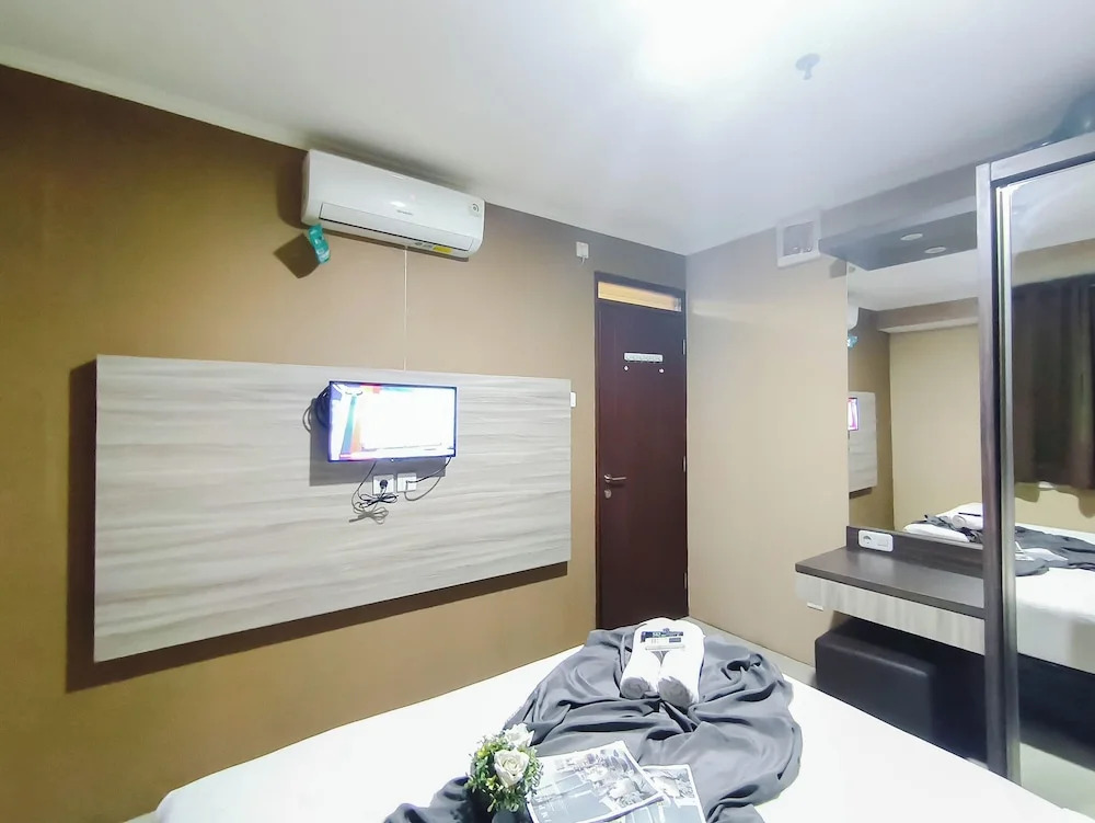 4 Pax Warm Brown 2Br At Gateway Pasteur Apartment