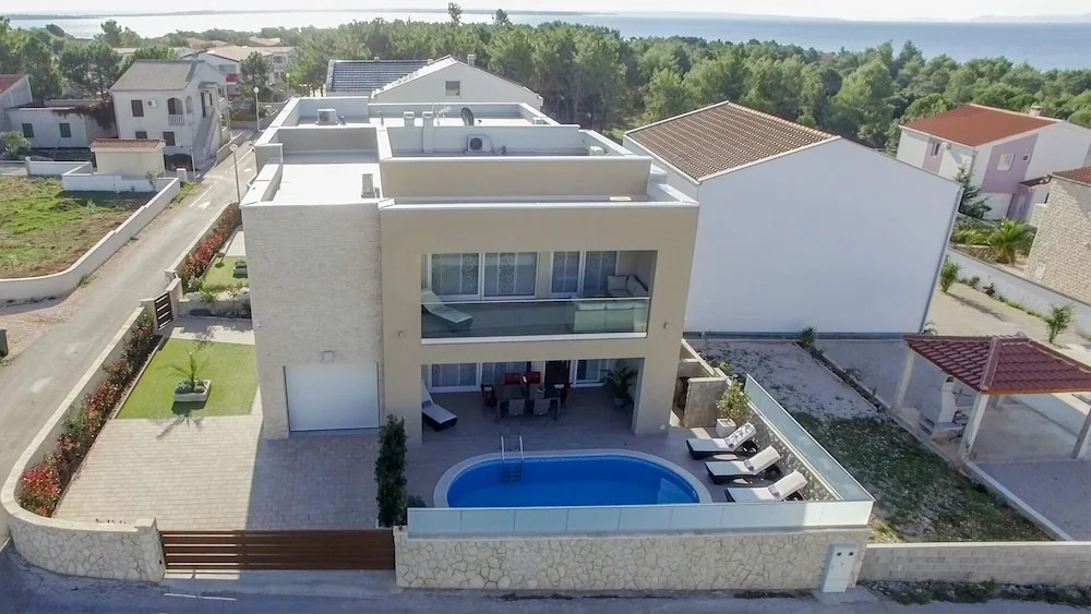 Marylou house