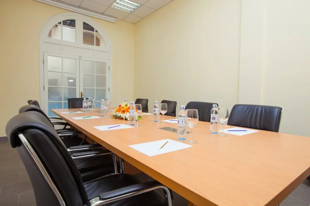 Central Mansions Hotel and Apartments