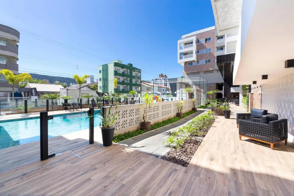 Terrazzo 401A - Apartamento 02 suítes - Acomoda até 05 pessoas - À poucos metros da praia de Bombas