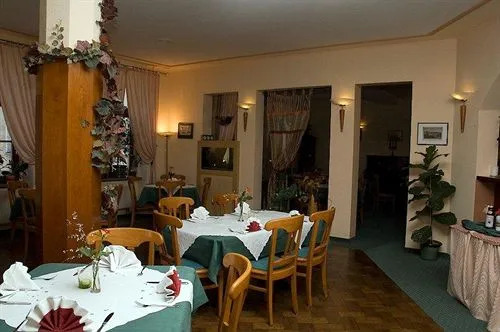 Logis Hotel Stadt Neustadt
