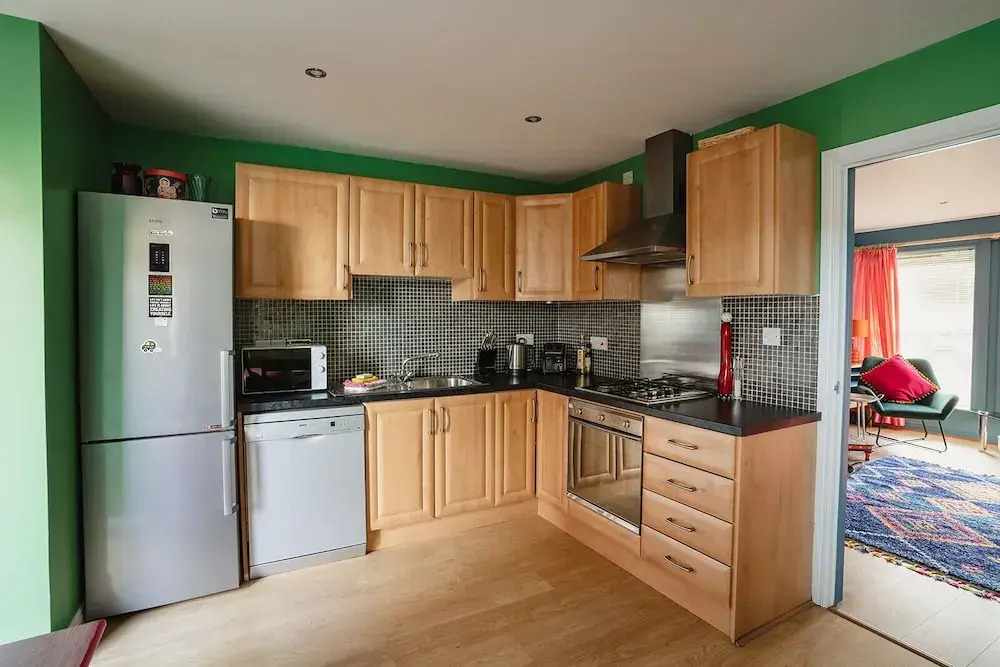 Central Belfast Apartments: Unique Retreat in the East