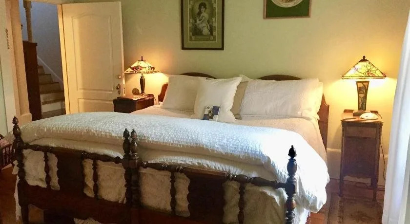 Starlight Pines Bed and Breakfast