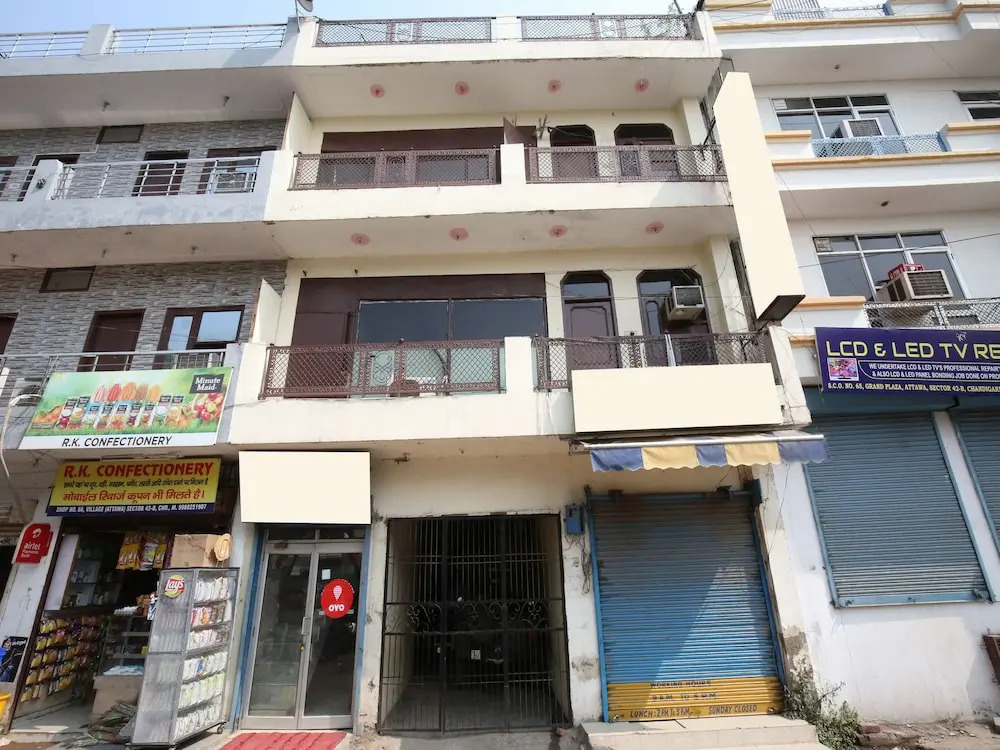 Oyo 38170 Hotel Grand Plaza