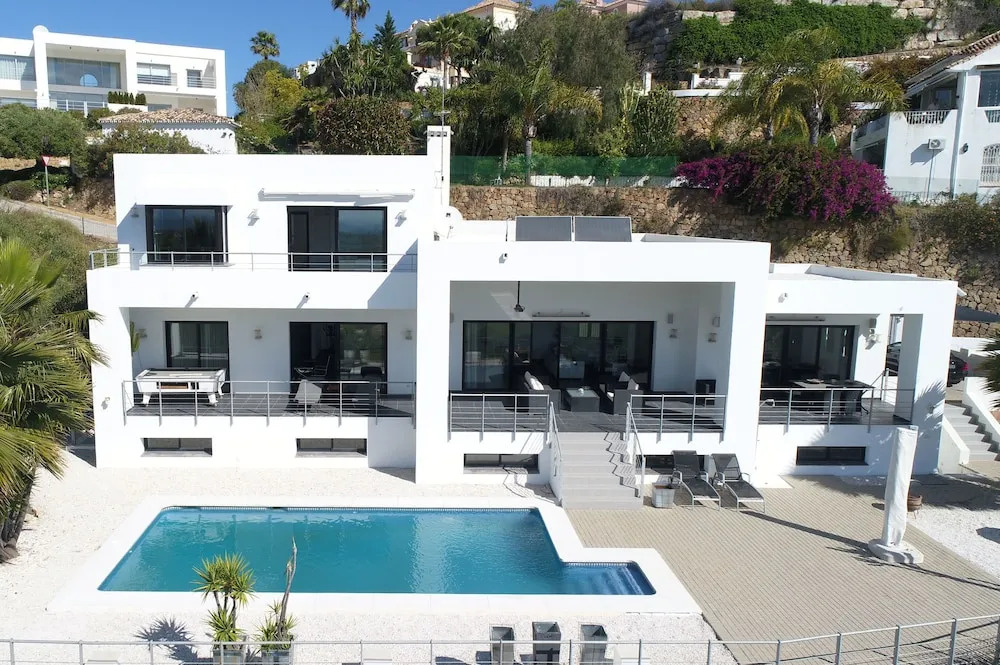 Fantastic Villa in Puerto del Capitan, Benahavis, 4 bedrooms, panoramic views