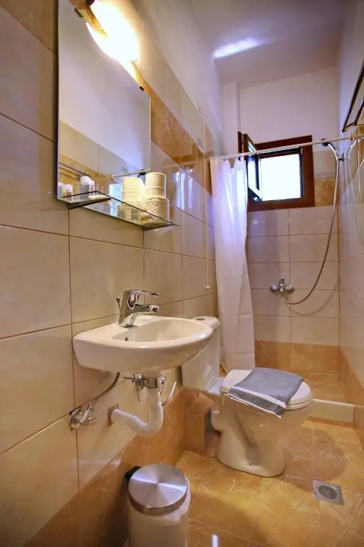 Aktaion Guest Rooms