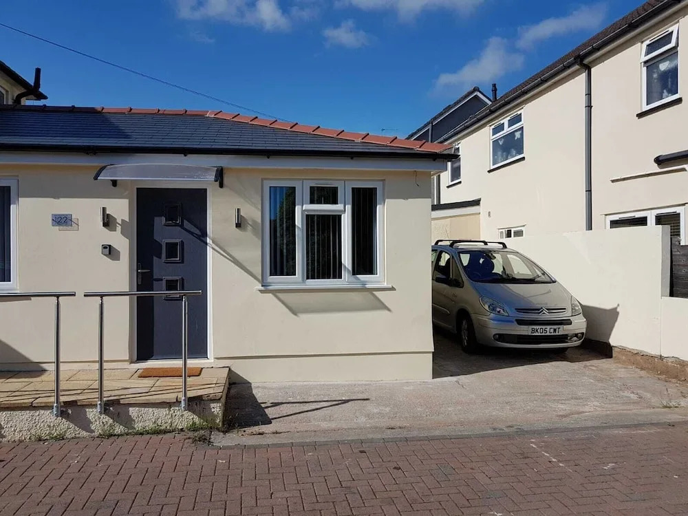 Private Self-contained Annex With Wifi & Parking