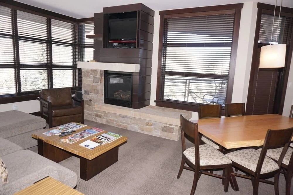120 Carriage Way 2205