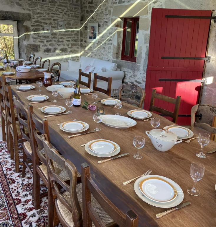 Charming And Romantic Domain With 5 Gites