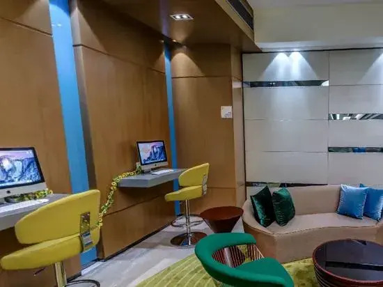 New Jinqiao Holiday Apartment