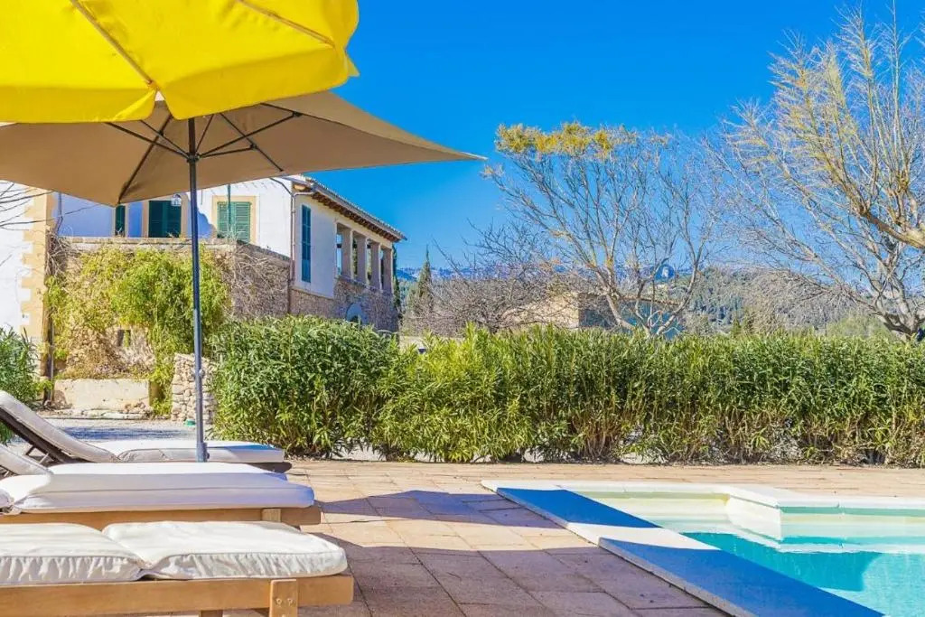 Villa in Consell With Private Pool, air Conditioning and Wifi