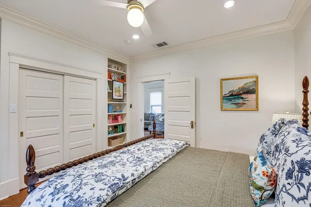 1 Mi to Downtown Tyler: Historic Home w/ Porch!