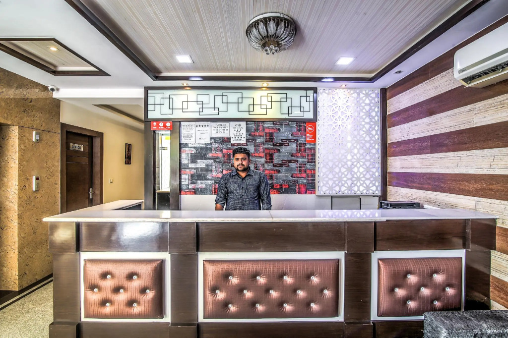 OYO 10454 Hotel Riviera