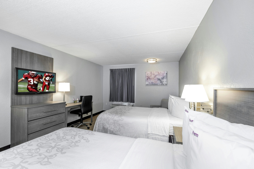 Red Roof Inn PLUS Boston - Mansfield - Foxboro