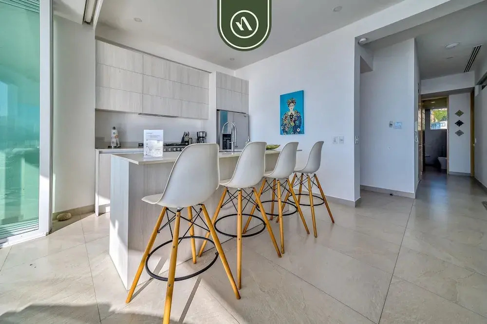 1BR Condo Near to Beach