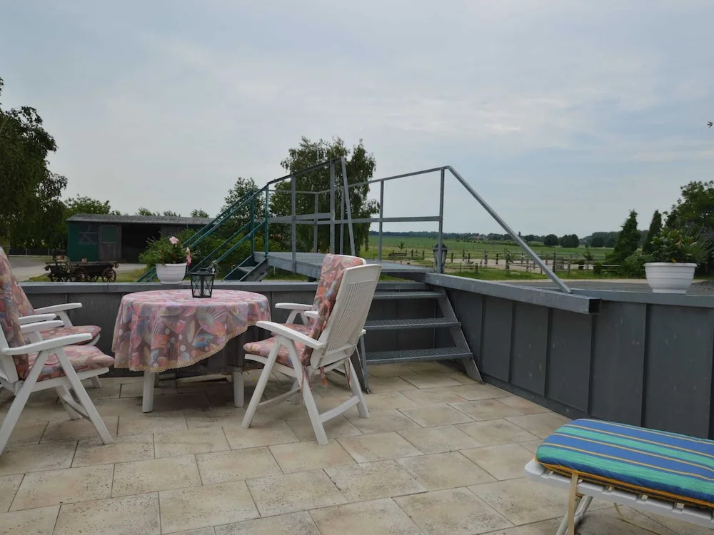 Farmstay Comfort in Juchen