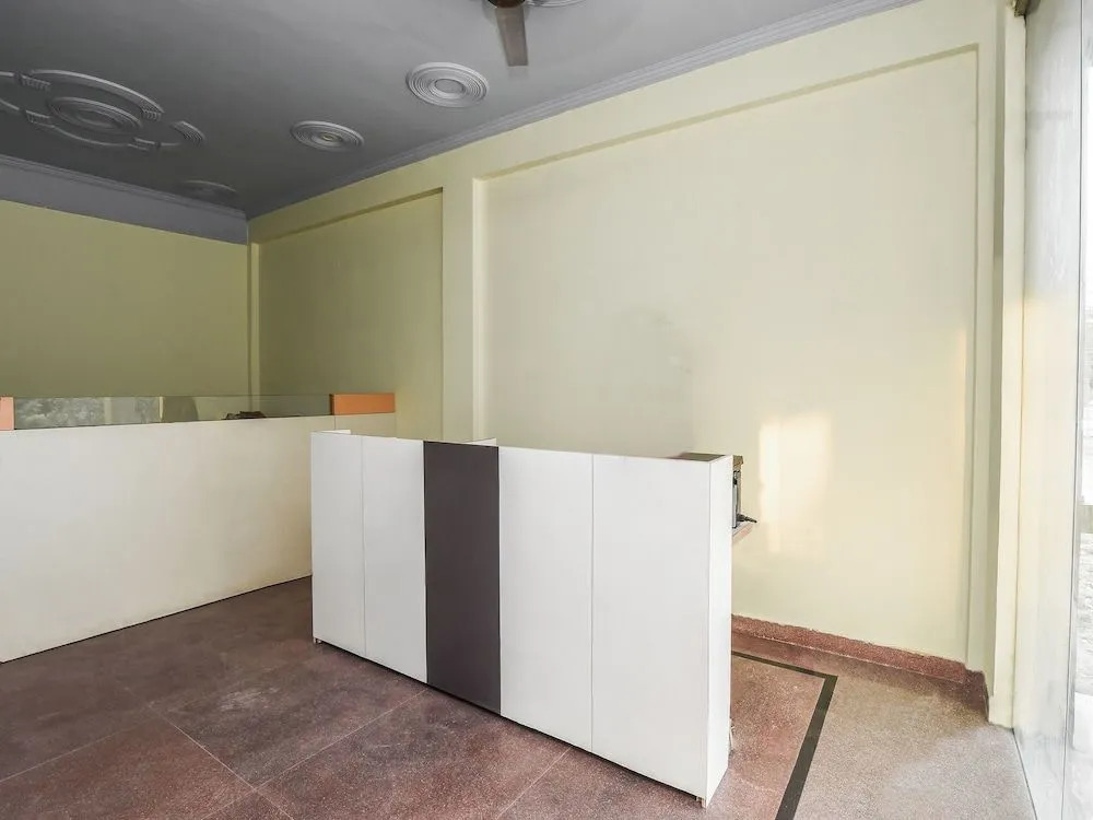 Oyo 14895 Hotel Stay Inn