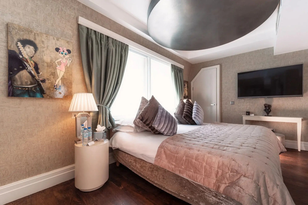 Karma Sanctum Soho Hotel