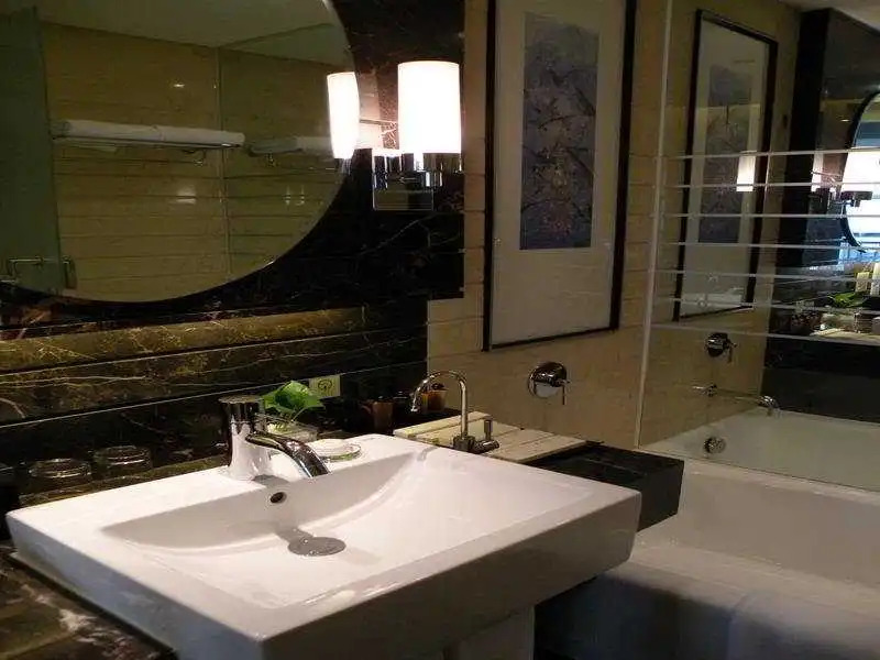 Vanwarm Hotel
