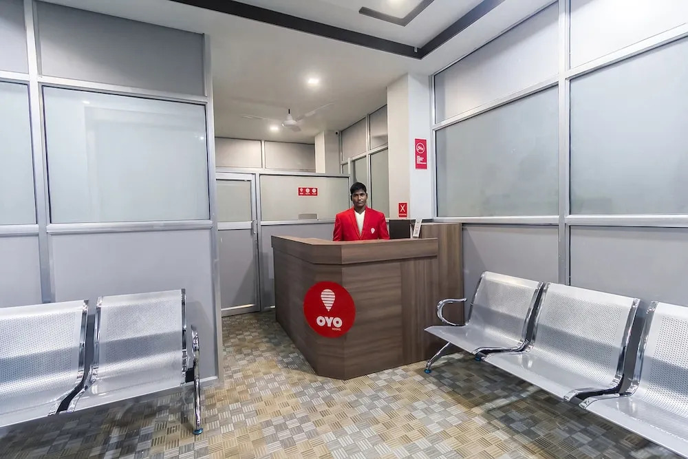OYO 5545 Spectrum Residency