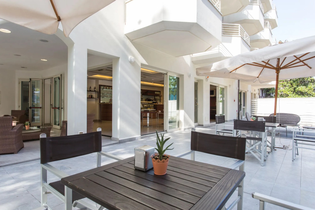 Wally Residence