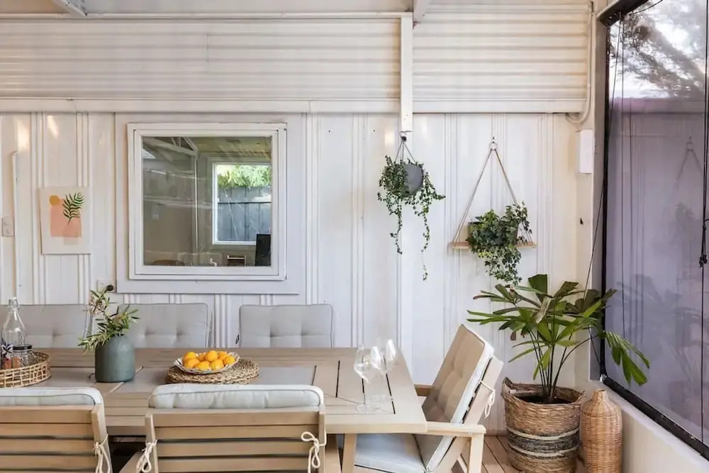 Sol Coastal Retreat - Outdoor Spa and Sauna