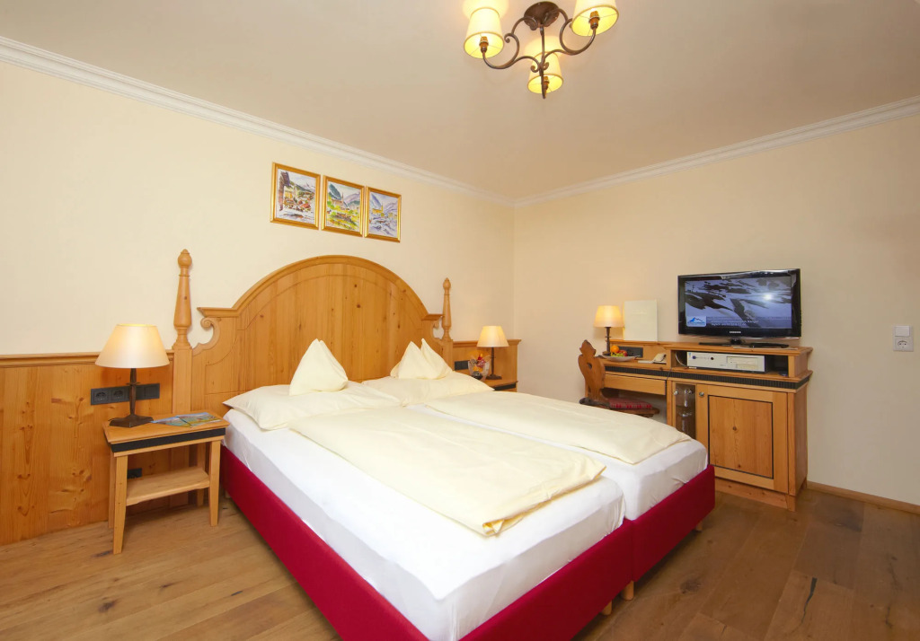 HOTEL SONNBLICK Kaprun, Salzburg - including Summer Card