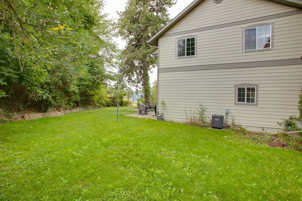 Downtown Coeur Dalene Home Rental: Walk to Beach!