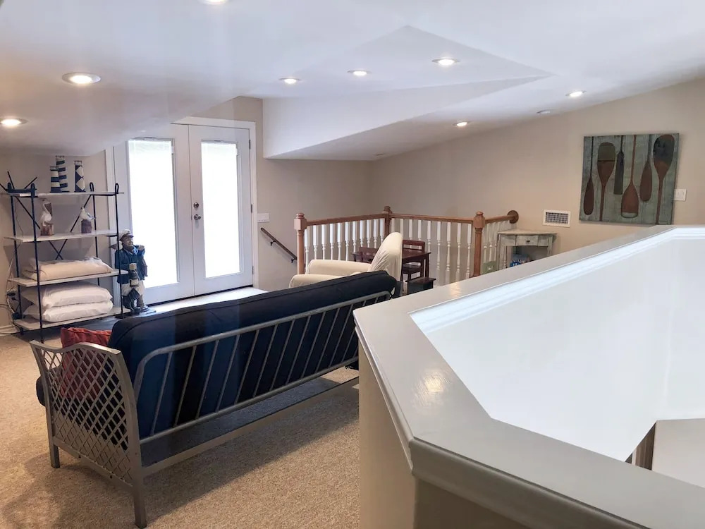 Out Of The Blue 5 Bedroom Home by RedAwning