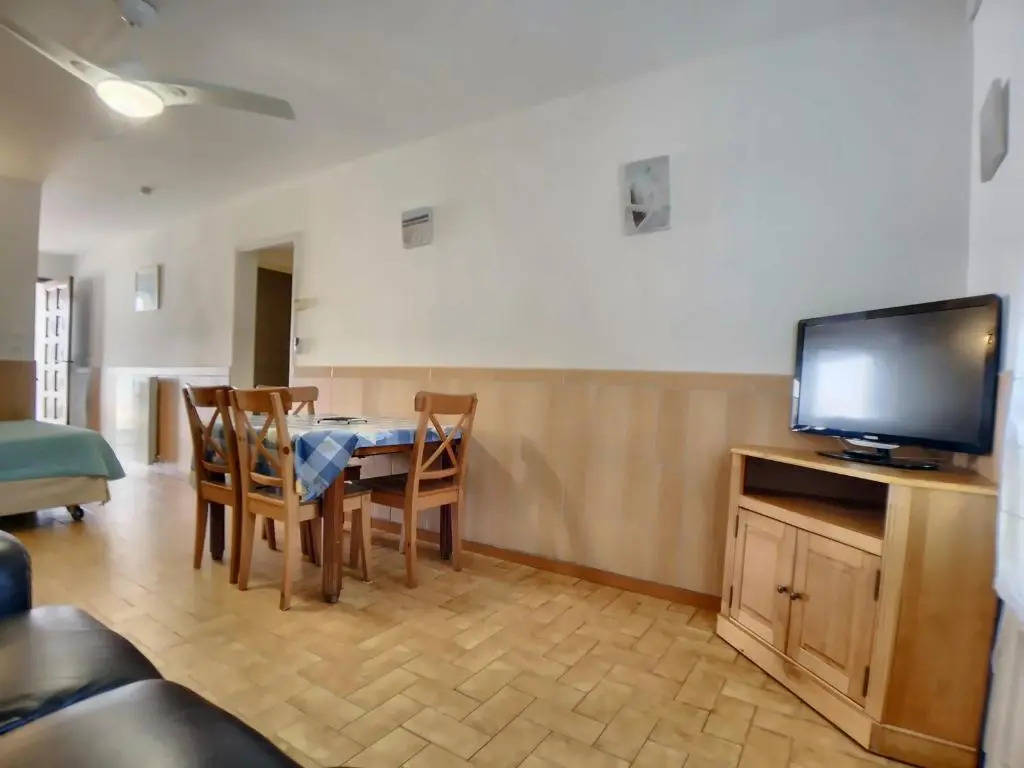 Appartement Saintes-Maries-de-la-Mer, 2 pièces, 6 personnes - FR-1-475-23