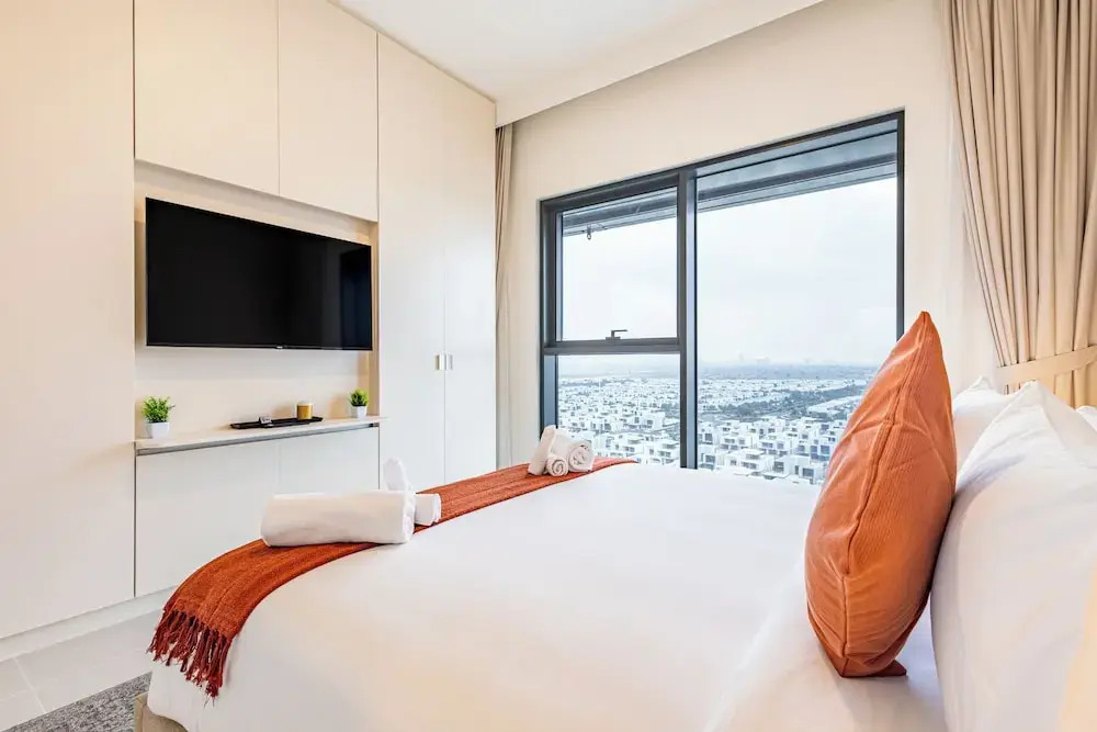Superhost 1BR Near Dubai Hills Mall