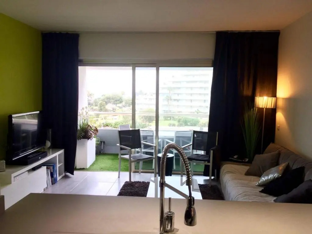Appartement Villeneuve-Loubet, 2 pièces, 4 personnes - FR-1-252A-28